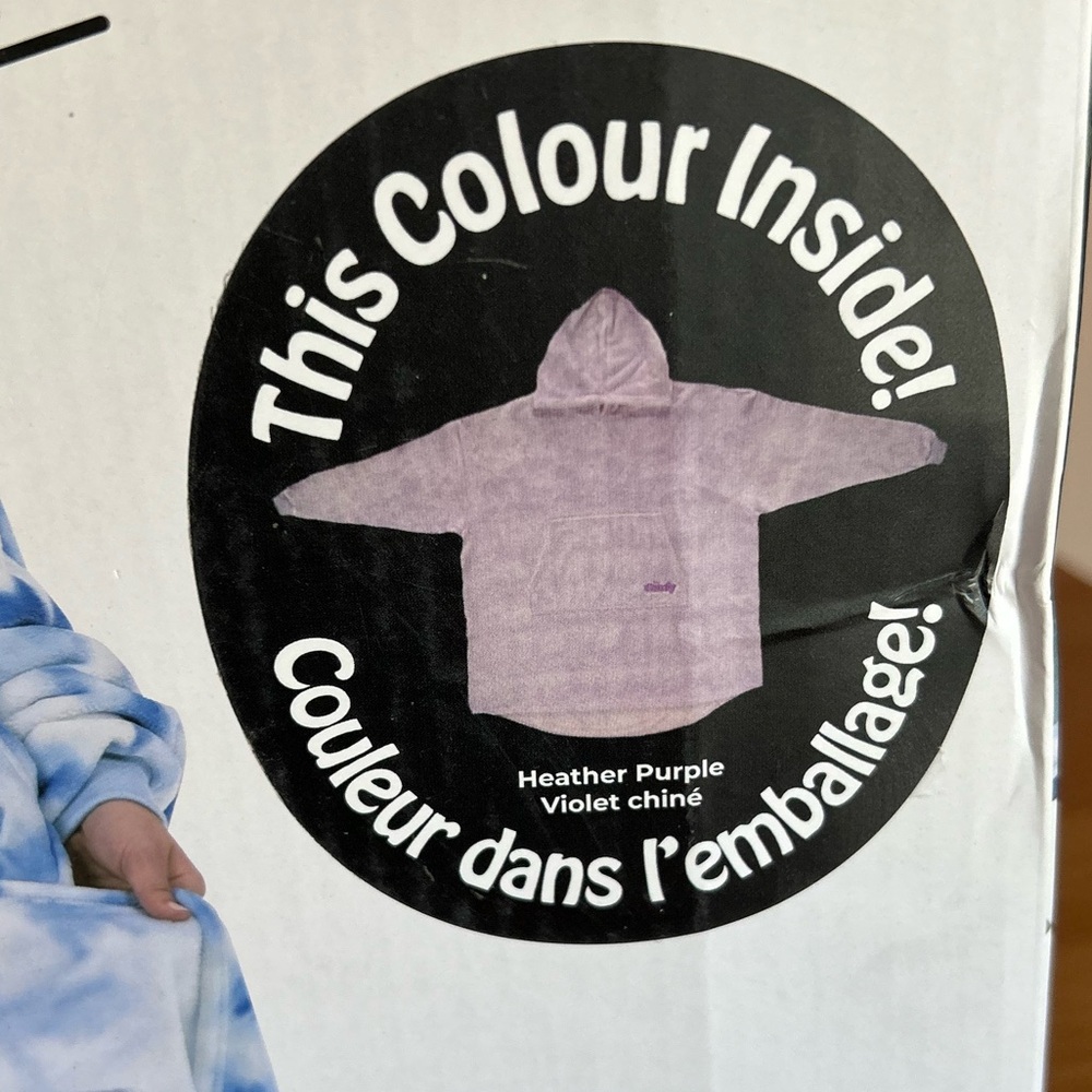 The Comfy Wearable Blanket - Picture 10 of 12